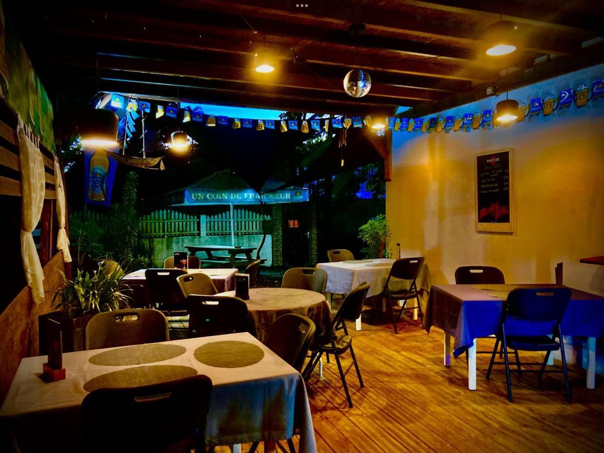 Jacktavern - Auberge De Jeunesse Pointe-Noire Bagian luar foto