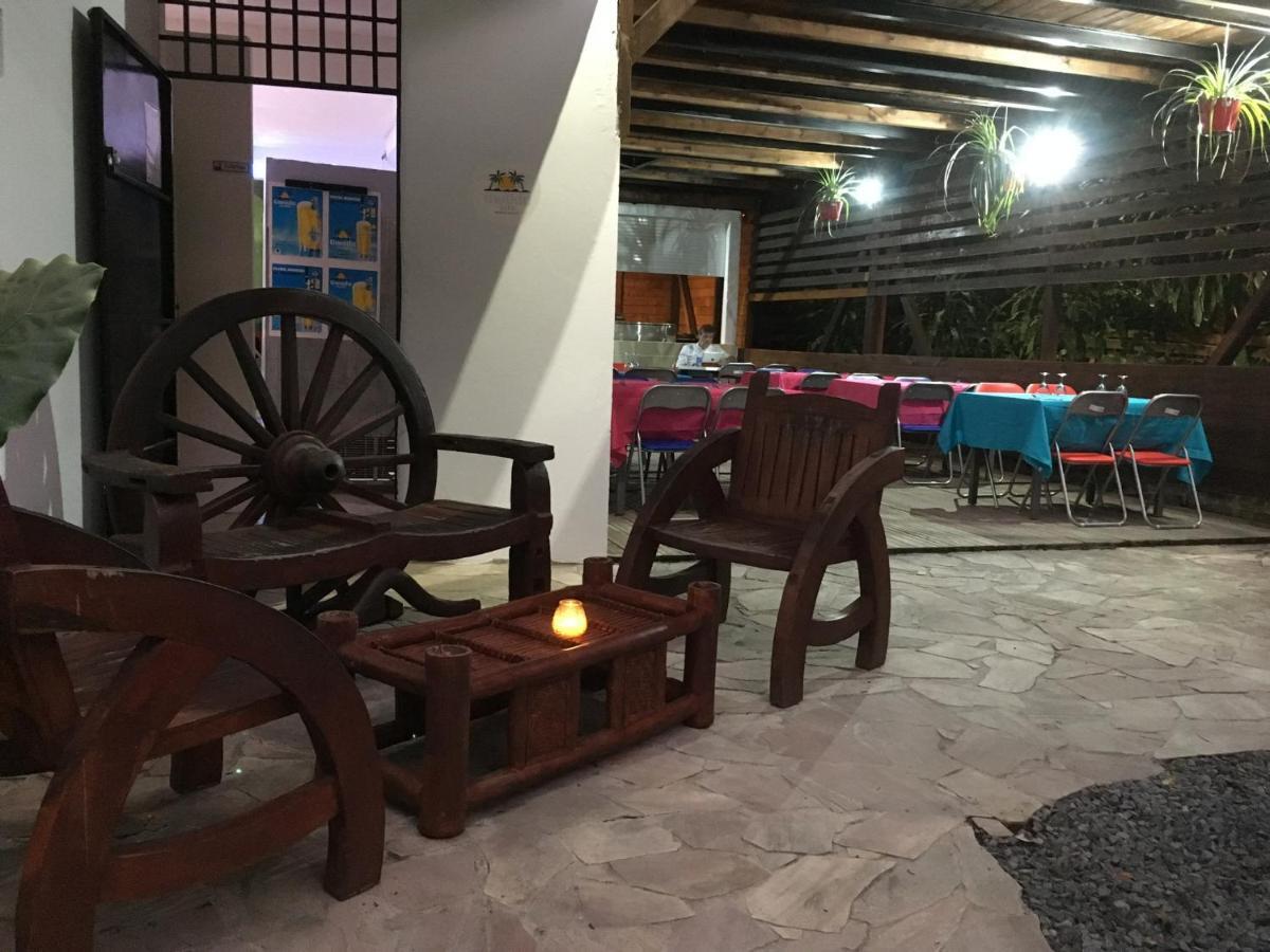 Jacktavern - Auberge De Jeunesse Pointe-Noire Bagian luar foto